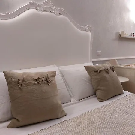 Casa Ninetta - Spaccanapoli - Il Tipico Pianterreno Della Antica!